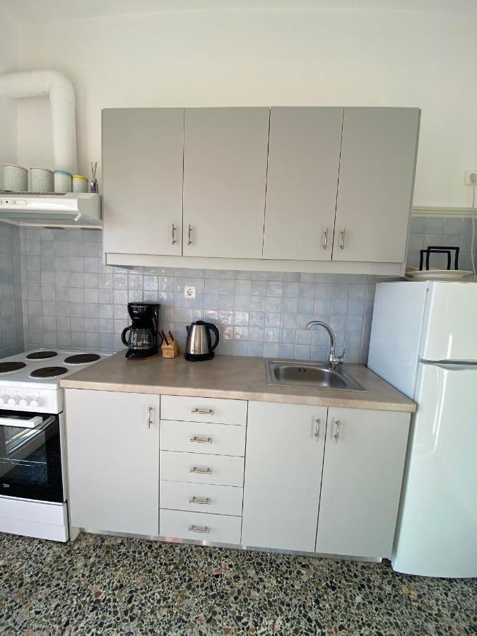 Mpanos Sea Apartment 1 Лутра-Ореас-Эленис Экстерьер фото